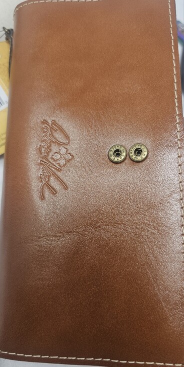 Patricia Nash Valentia II RFID Bifold Magnetic Snap Wallet Wristlet Tan NWT $109 - Picture 6 of 8